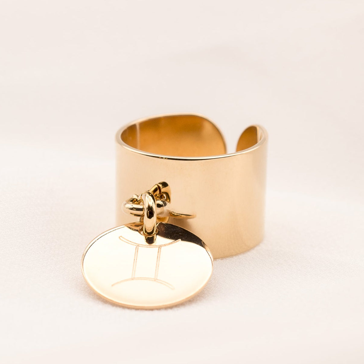 Bague Personnalisée Femme Ajustable – Médaille Gravée – Plaqué Or 18K