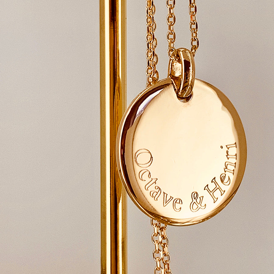 Collier personnalisé médaille bombée en plaqué or 18 carats – Isabelle B