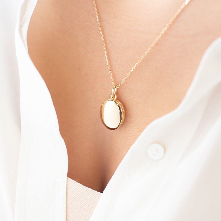 Collier médaillon secret